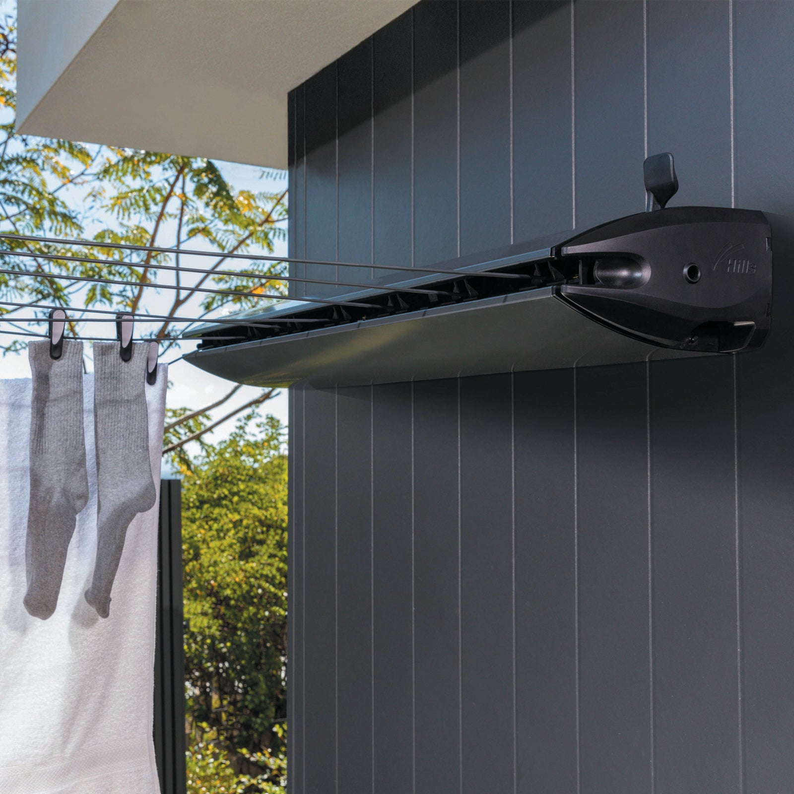 Hills 7 Line Retracting Clothesline – Lifestyle Clotheslines