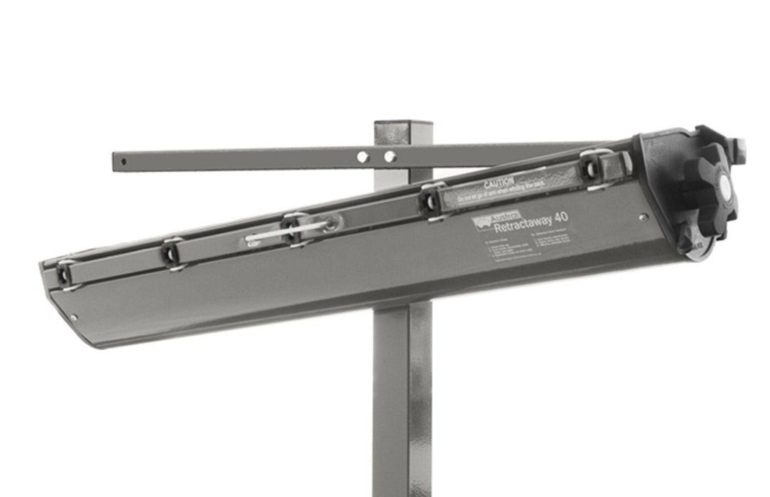 Austral Retractaway 40 Clothesline - Mounted on a post